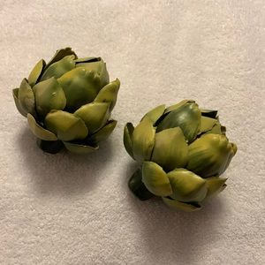 EUC Faux Artichokes Vegetable Kitchen Decor. This pair is ready for a ne…